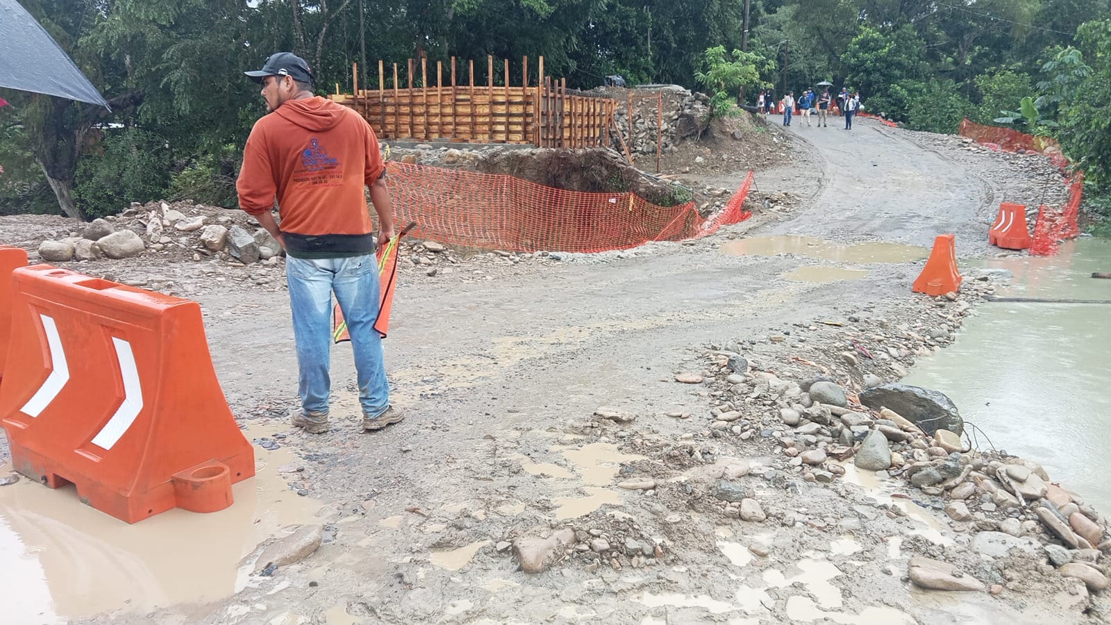 Cierre Temporal de la Carrera Martínez de la Torre – Misantla Debido a las Precipitaciones del Frente Frío 4