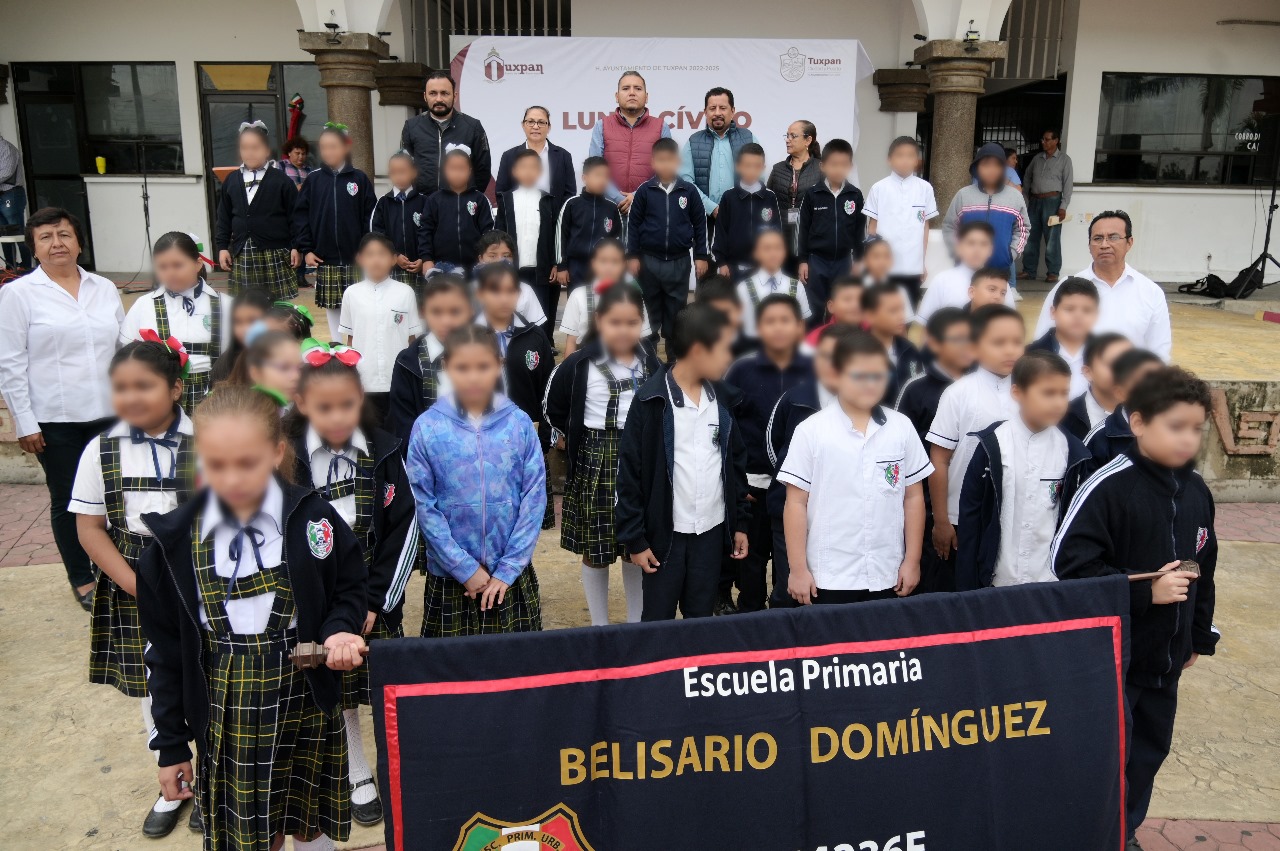 Tuxpan: En Lunes Cívico recuerdan el 531 aniversario de la llegada de Cristóbal Colón a América