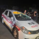 Noche de emergencia en Poza Rica: Taxi queda con las llantas arriba tras impacto en la carretera