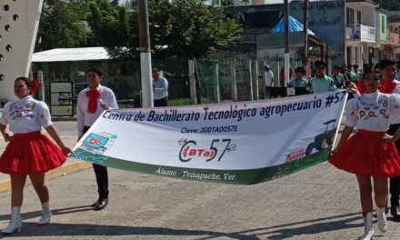Desfile Conmemorativo del 20 de Noviembre en Álamo reúne a 40 escuelas de la región