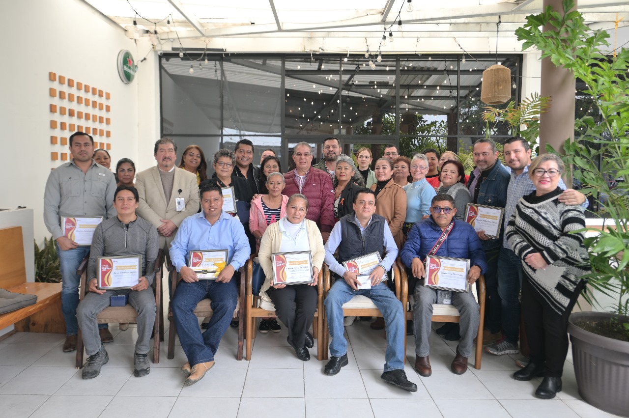 Gobierno de Tuxpan reconoce a donadores voluntarios de sangre, porque su generosidad salva vidas