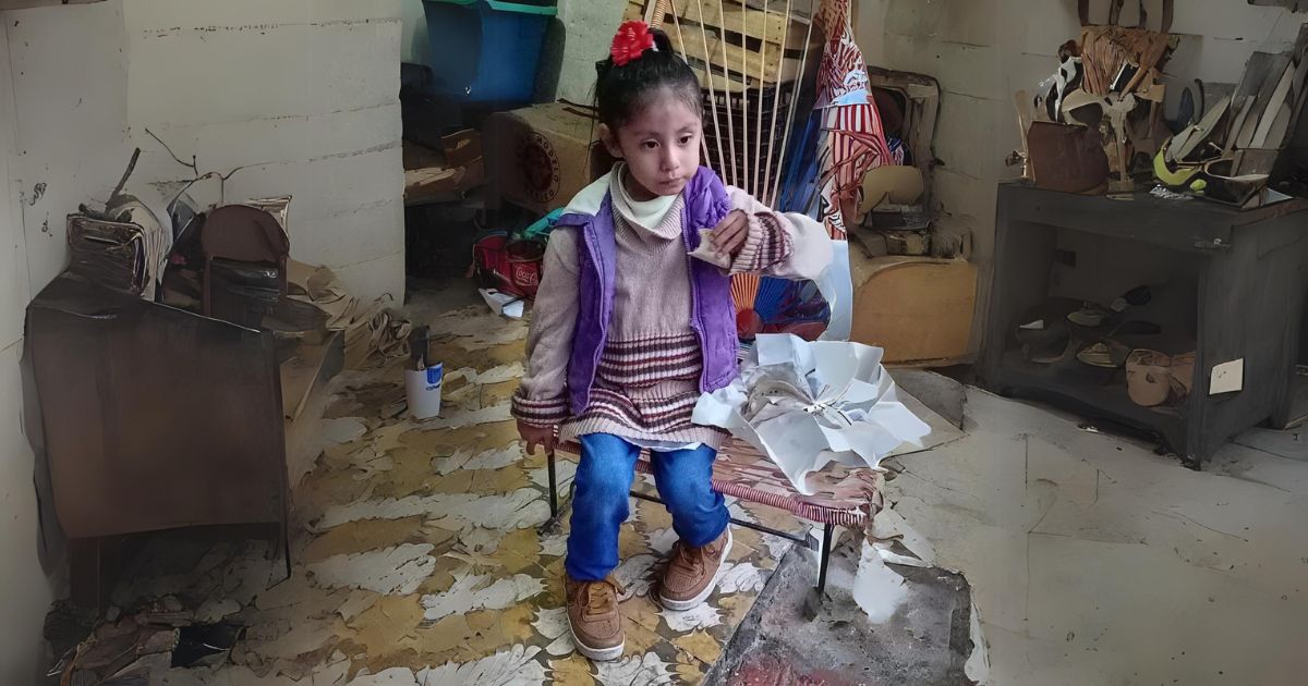 Álamo insólito: Olvidan a una niña en un sitio de taxis 