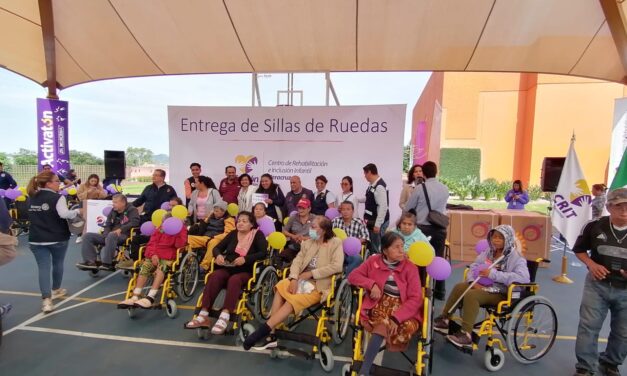 Poza Rica: Entregan 280 sillas de ruedas en las instalaciones del CRIT