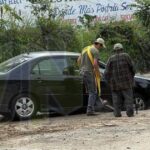Mucho ojo en Álamo: Otro vehículo se atasca en obra de rehabilitación de la 20 de Noviembre