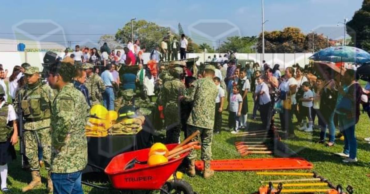 Festejan el Día del Ejército en Álamo: Batallón de Cerro Azul realiza demostración