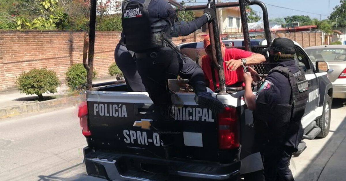 Papantla: Sujeto choca e intenta darse a la fuga