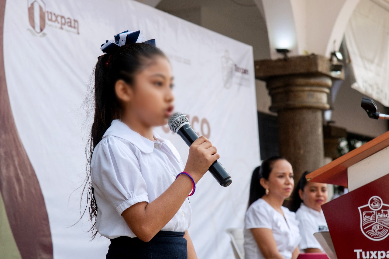 Tuxpan: Realizan Lunes Cívico en conmemoración del Día del Trabajo
