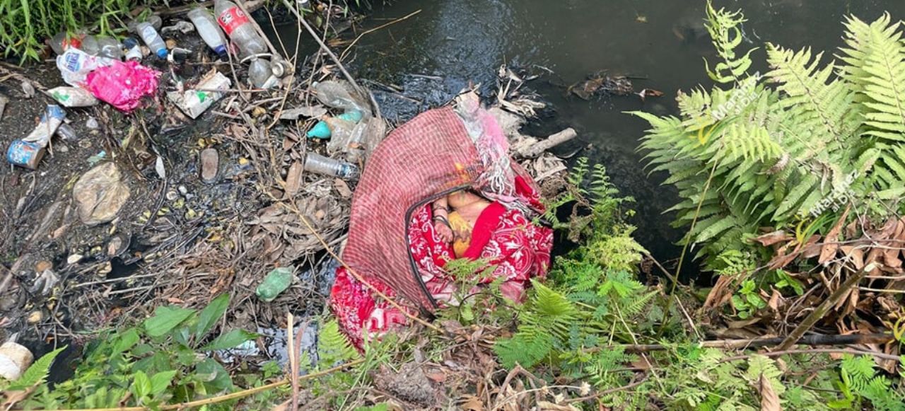 ¡Tenía 23 años la mujer localizada sin vida en aguas negras de Martínez de la Torre!