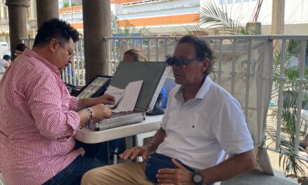 Este jueves se reanudaron las jornadas de salud visual en apoyo de las familias tuxpeñas