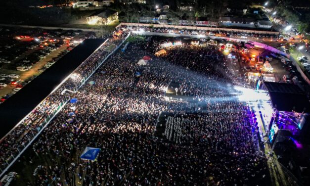 Intocable rompió récord de asistencia en el tercer concierto masivo del Carnaval Tuxpan 2024