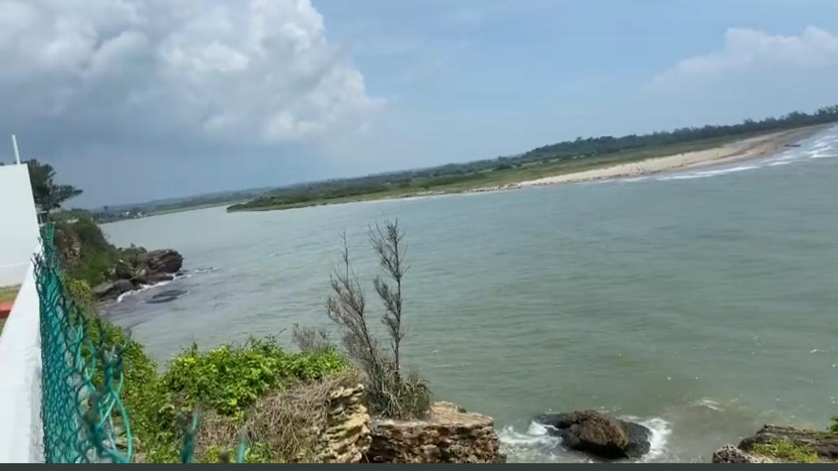Terrible Hallazgo en Barra de Cazones: Mujer sin Vida Encontrada en la Playa