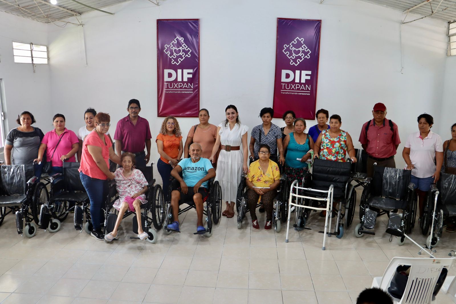 Con la entrega de aparatos funcionales, DIF Tuxpan inicia semana del Adulto Mayor