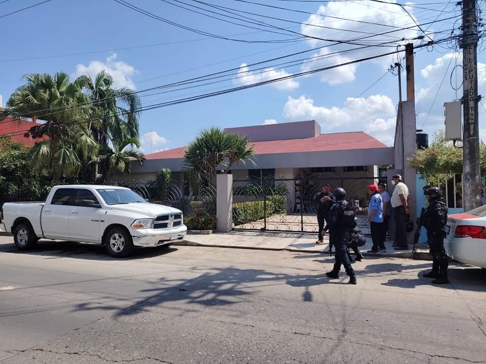 Tres detenidos en operativo en Martínez de la Torre