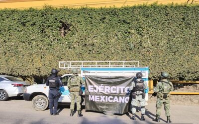 Ejército y Guardia Nacional recuperan vehículo con reporte de robo en Tihuatlán