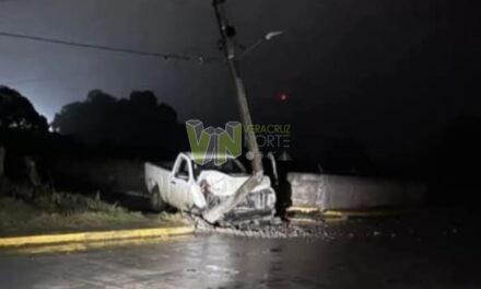 Ebrio conductor deja sin luz a medio Álamo