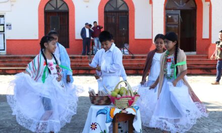 Festejan el Día Internacional de la Lengua Materna en Chontla