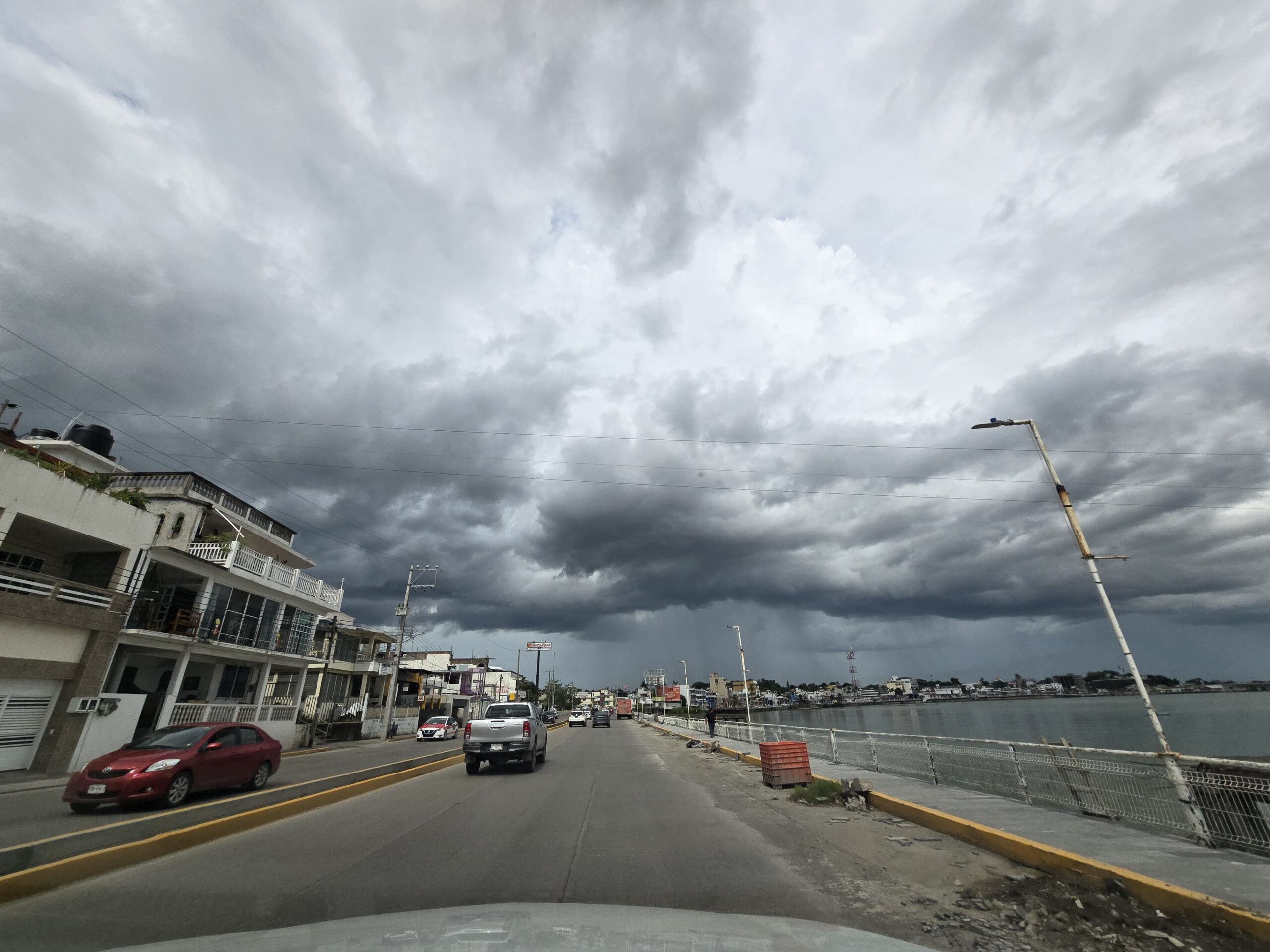 Gobierno de Tuxpan exhorta a la población tomar precauciones por la proximidad del Frente Frío 28