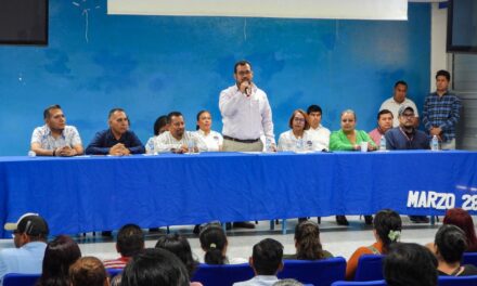 Tuxpan: El CETMAR N° 20 tendrá techado, cancha deportiva y un aula CAED