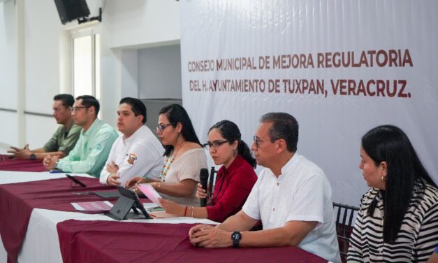 Tuxpan destaca a nivel estatal por la implementación efectiva de mejora regulatoria