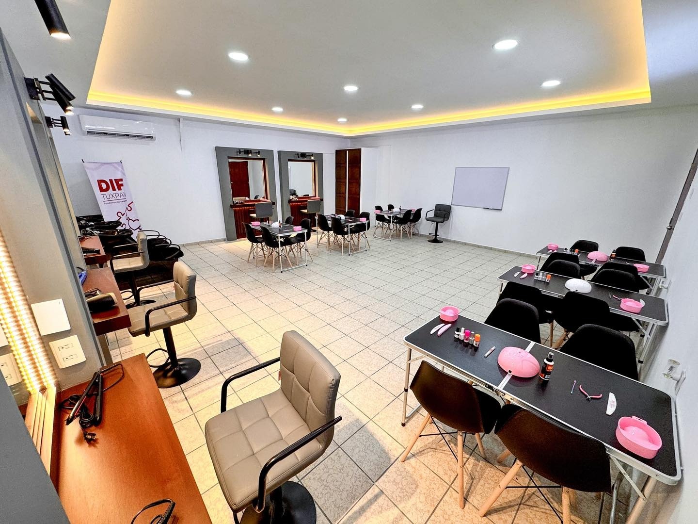 DIF Tuxpan inauguró Salón de Belleza