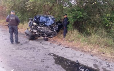 ¡Terrible choque en la Tampico–Valles!: Mujer pierde la vida