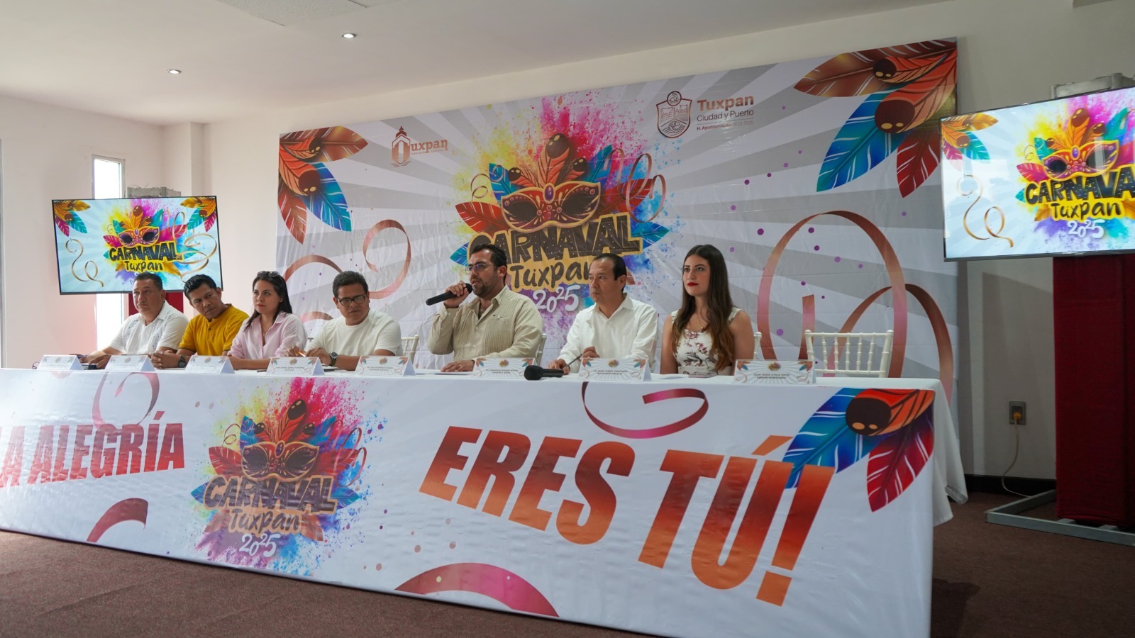 ¡Cartelera Oficial del Carnaval Tuxpan 2025!