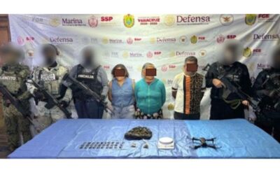 Tres personas detenidas y objetos asegurados tras cateo en localidad Papanteca