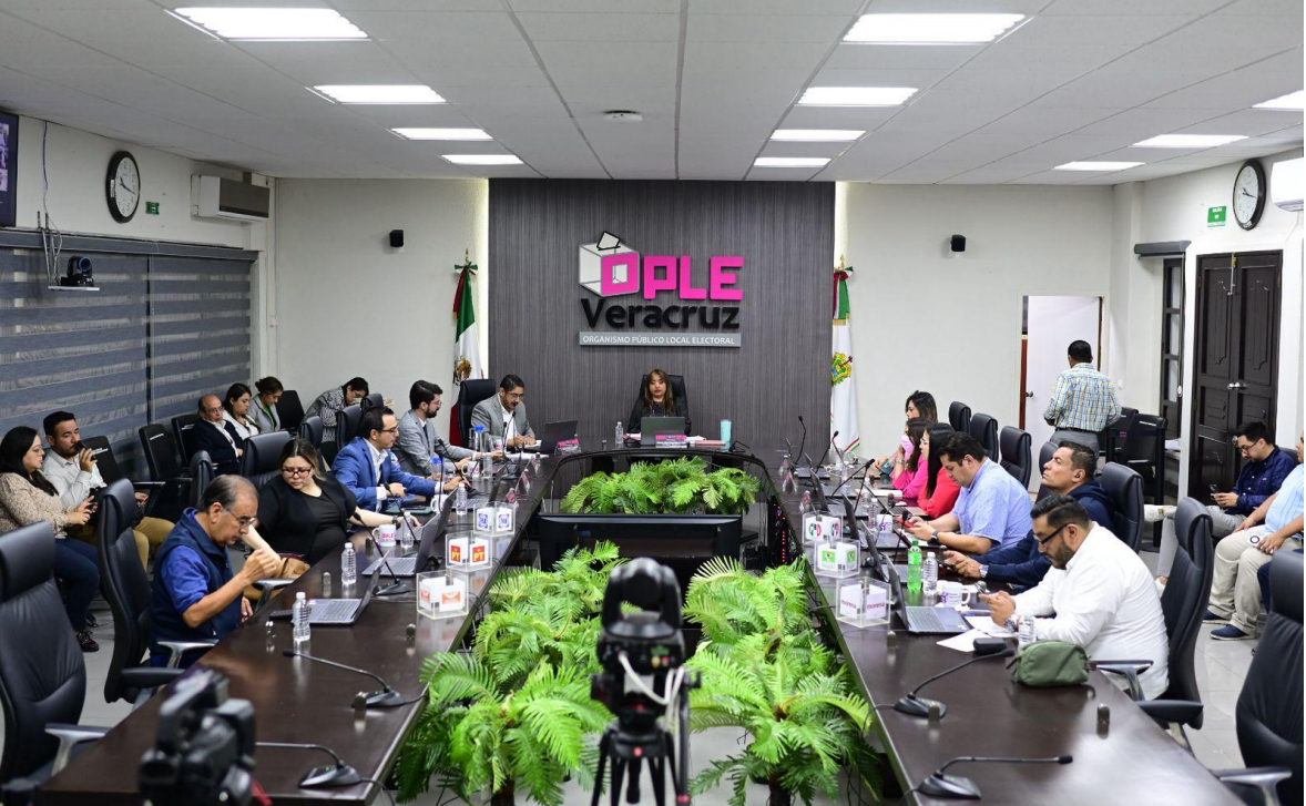OPLE Veracruz aprueba las fórmulas de candidaturas al cargo deediles en ayuntamientos del Proceso Electoral Local Ordinario2024-2025