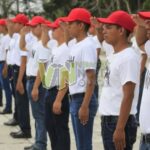 Cerro Azul: Toman protesta jóvenes Clase 2006 y remisos