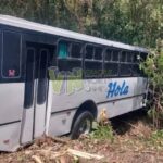 Tepetzintla: Autobus “HOLA” cae por un barranco