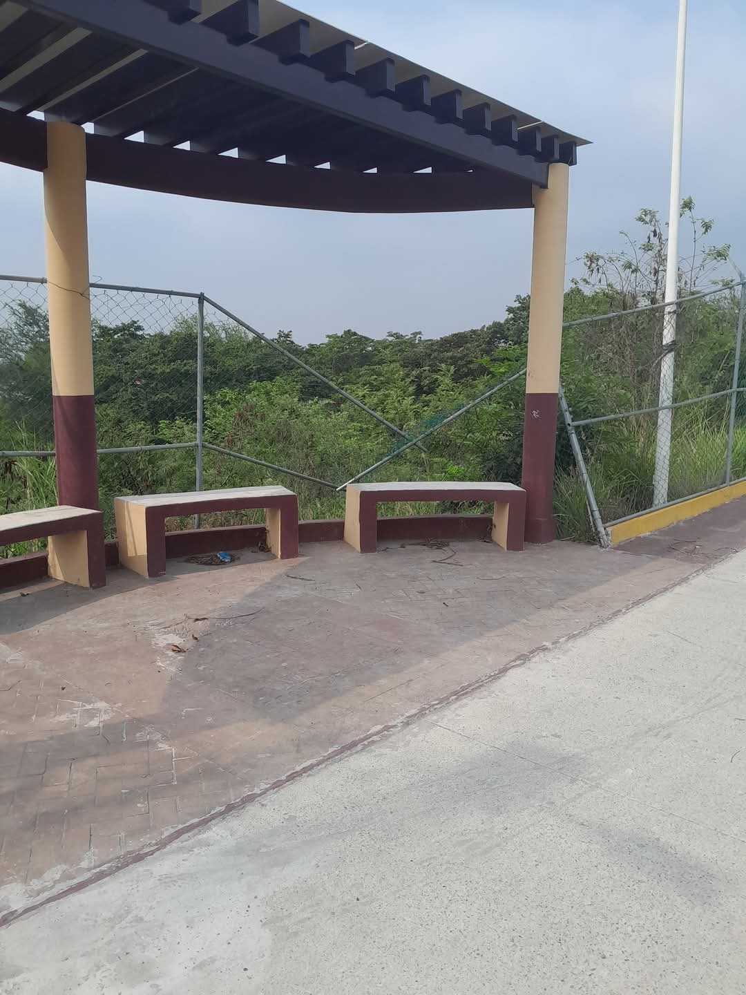 CICLOVÍA DEL RÍO CAZONES EN POZA RICA: MILLONES EN INVERSIÓN AHOGADOS POR LA INDIFERENCIA Y EL VANDALISMO