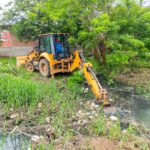 Se intensifica la limpieza de canales y zanjas en varias colonias de Tuxpan