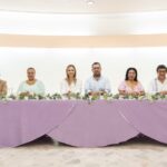 El alcalde Dr. Jesús Fomperoza Torres apadrina graduación de niñas y niños de CAIC del DIF Tuxpan