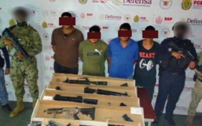 Cuatro personas detenidas, un inmueble y varios objetos asegurados tras cateo en Tihuatlán