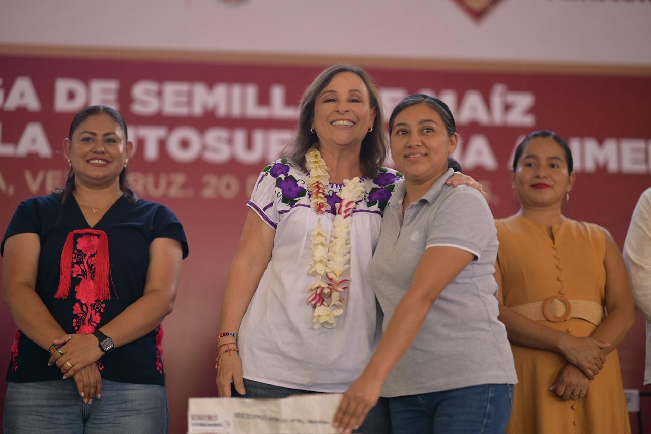 Entrega semilla mejorada en beneficio de municipios de Veracruz Norte