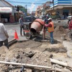 TUXPAN: Obras Públicas realizó trabajos de bacheo en la avenida Juárez, en las calles Fausto Vega y Garizurieta, esquina 2 de Abril