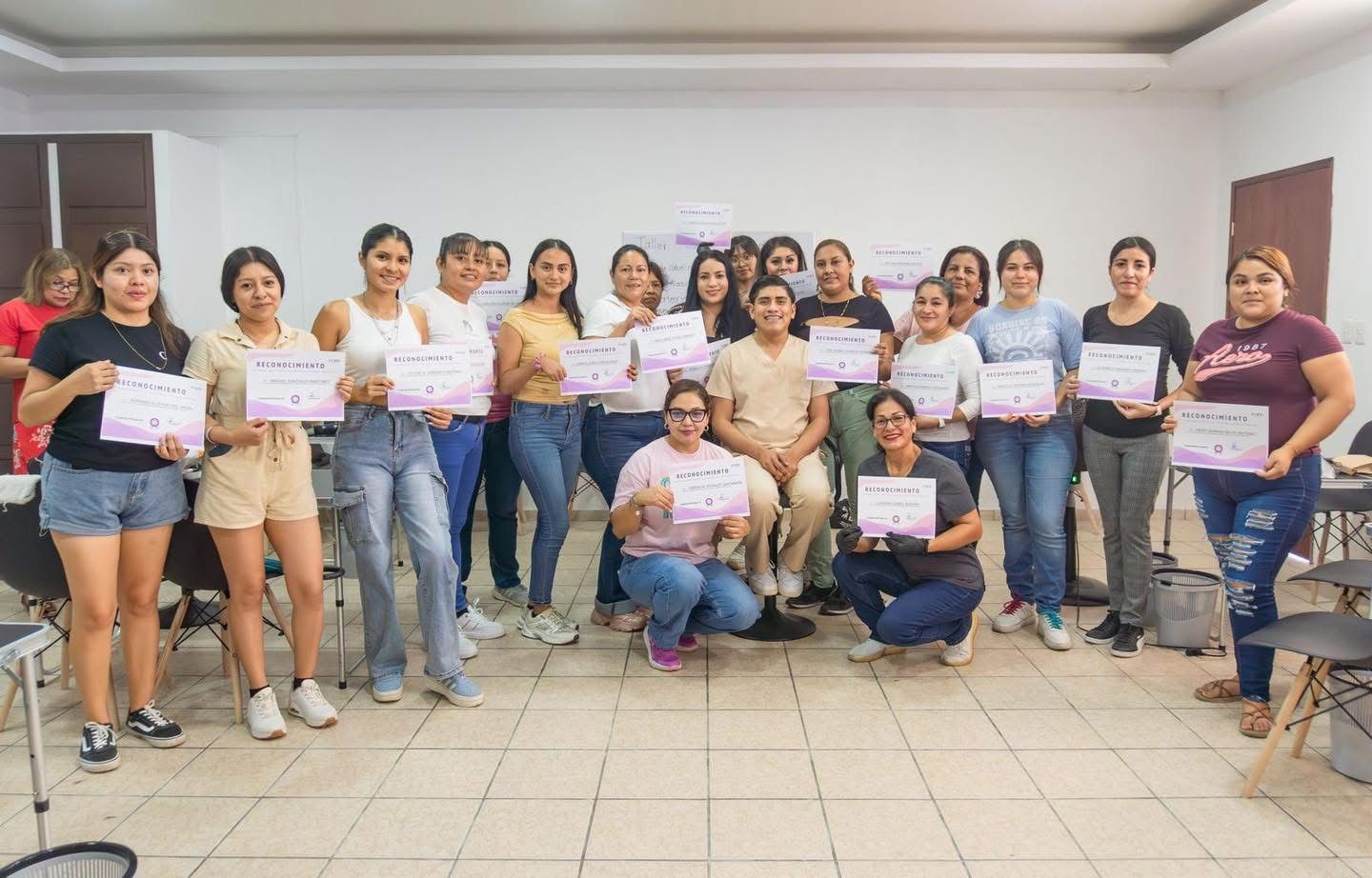 DIF Tuxpan promueve exitosos cursos de capacitación y emprendimiento