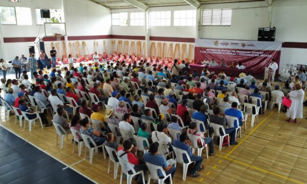 Productores acuícolas y pescadores de Tuxpan fueron beneficiados con apoyos de la SEDARPA