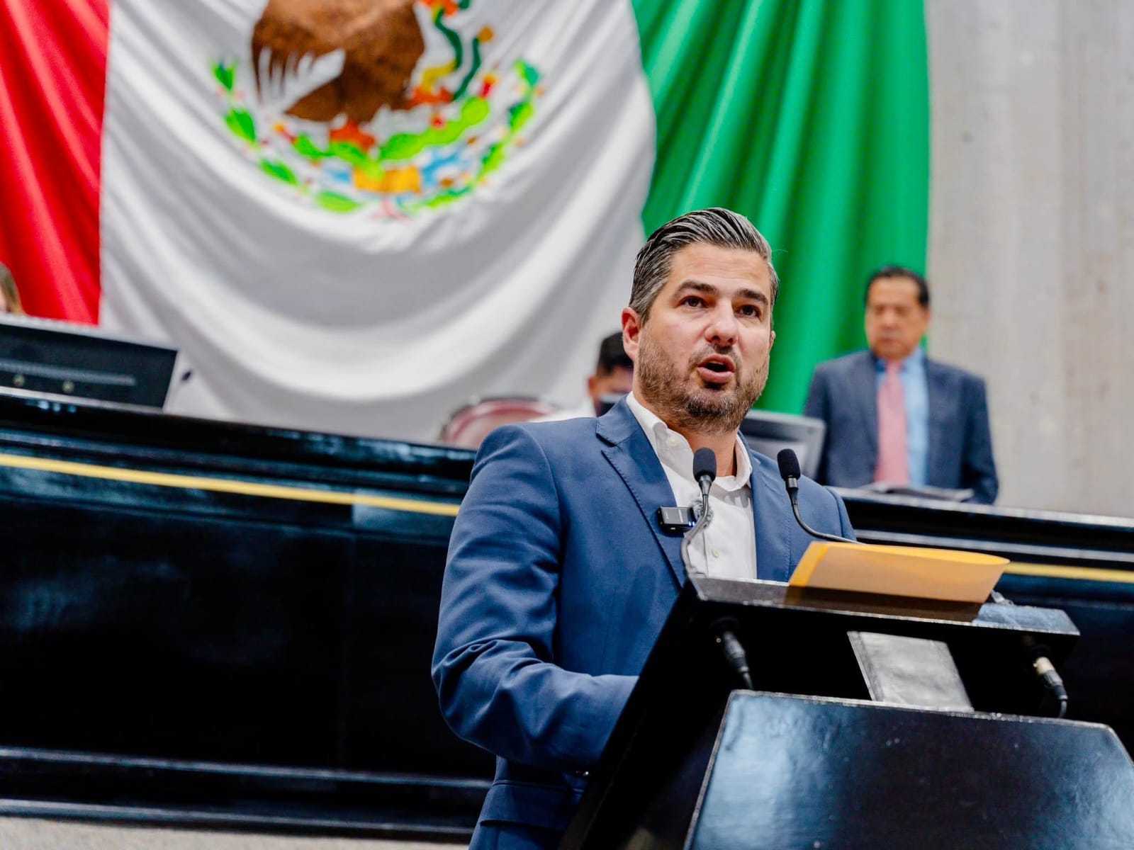 Daniel Cortina propone capacitación anticipada para fortalecer las transiciones municipales
