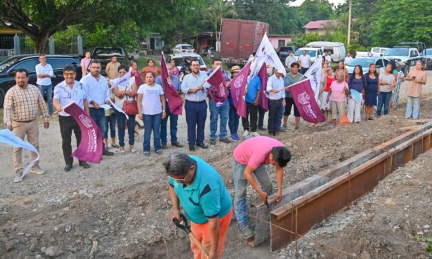 Inicia la construcción de guarniciones y banquetas en calles de las comunidades Ojite y Boca del Monte