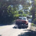 Motociclista gravemente lesionado: Choque entre una moto y un taxi en la carretera Federal 127 Alazán-Canoas