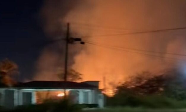 Pueblo Viejo: Incendio en Pastizal  de la Colonia Primero de Mayo