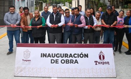 Gobierno de Tuxpan inaugura la pavimentación con concreto hidráulico de la calle Venezuela