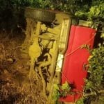 Álamo: Abandonan camioneta tras volcadura en el camino a El Fortín