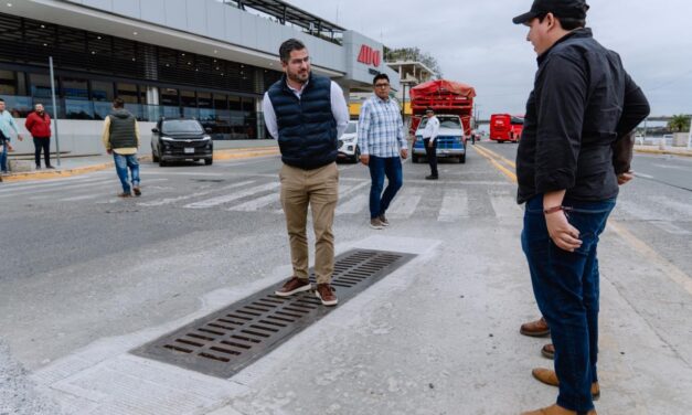 Alcalde de Tuxpan supervisa obra de alcantarillado de alta durabilidad en el centro de la ciudad