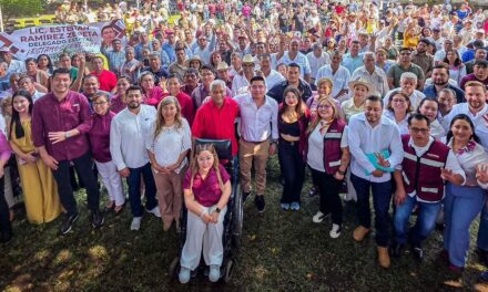 Casa llena en Martínez de la Torre en Asamblea Informativa de Esteban Ramírez Zepeta