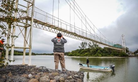 Clausuran puente Chorreras-Barra de Corazones; habilitan transporte gratuito en lancha