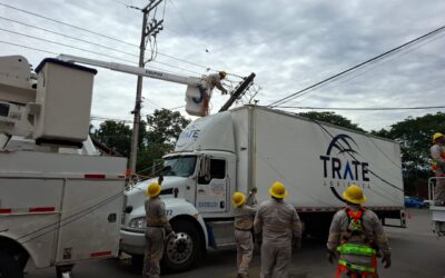 Poste de la CFE colapsa en Tantoyuca; Ayuntamiento confirma que el riesgo ya había sido reportado desde el 6 de enero